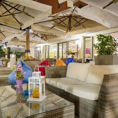 Отель Mercure Genova San Biagio бассейн
