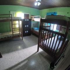 Porty Hostel бассейн