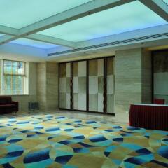 Oriental Garden Hotel бассейн