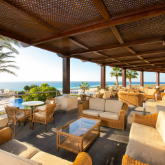 Отель Iberostar Playa Gaviotas - All Inclusive Испания, Джандия-Бич - отзывы, цены и фото номеров - забронировать отель Iberostar Playa Gaviotas - All Inclusive онлайн гостиничный бар