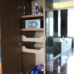 Отель Radisson Blu Plaza Bangkok Бангкок сейф в номере