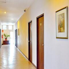Отель The Sunrise Residence Бангкок интерьер отеля
