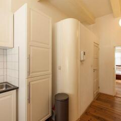 Апартаменты Old Masters Apartment в номере