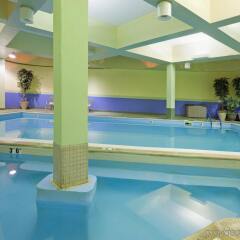 Отель Crowne Plaza Nashua бассейн фото 2