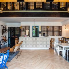 Travel Light Hostel Pattaya гостиничный бар