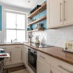 Отель 2 Bedroom Flat With Stunning Sea View в номере