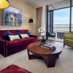 Отель Boeira Garden Hotel Porto Gaia, Curio Collection by Hilton Португалия, Вила-Нова-ди-Гая - отзывы, цены и фото номеров - забронировать отель Boeira Garden Hotel Porto Gaia, Curio Collection by Hilton онлайн комната для гостей фото 2