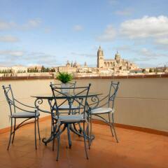 Отель Puente Romano de Salamanca балкон