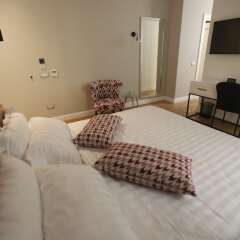 Отель Boutique Hotel Whisky Албания, Тирана - отзывы, цены и фото номеров - забронировать отель Boutique Hotel Whisky онлайн комната для гостей фото 2