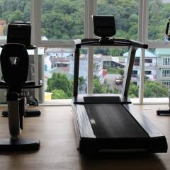 Отель Ozone Condotel Apt 602 фитнесс-зал