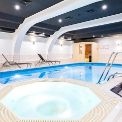 Отель Qubus Hotel Wroclaw Польша, Вроцлав - 1 отзыв об отеле, цены и фото номеров - забронировать отель Qubus Hotel Wroclaw онлайн бассейн