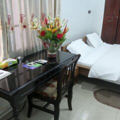 Hotel M'Rode in Lome, Togo from 59$, photos, reviews - zenhotels.com room amenities