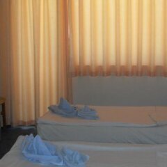 Отель Amigos - Full Board Болгария, Аврен - отзывы, цены и фото номеров - забронировать отель Amigos - Full Board онлайн сейф в номере