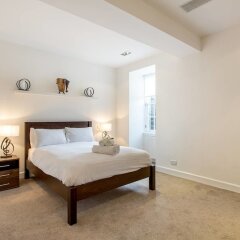 Апартаменты Charlotte Sq. Apartment Private Garden Эдинбург комната для гостей фото 3