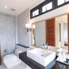Отель The Mangrove Panwa Phuket Resort ванная