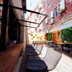 Отель Dengba Hostel Shanghai Branch Китай, Шанхай - отзывы, цены и фото номеров - забронировать отель Dengba Hostel Shanghai Branch онлайн балкон