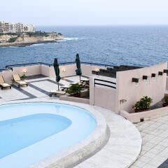 Отель Calypso Hotel Мальта, Зеббудж - отзывы, цены и фото номеров - забронировать отель Calypso Hotel онлайн бассейн