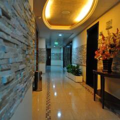 Auris Boutique Hotel Apartments интерьер отеля фото 2