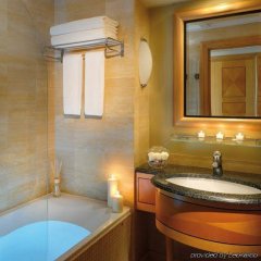 Movenpick Hotel Doha in Doha, Qatar from 89$, photos, reviews - zenhotels.com bathroom