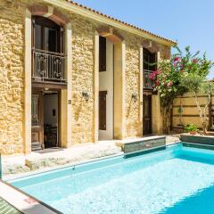Отель Creta Seafront Residences бассейн
