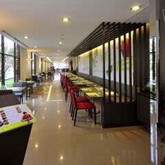 Отель Ibis Bangkok Riverside питание фото 2