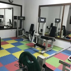 Elegant Lodge Hotel фитнесс-зал фото 4