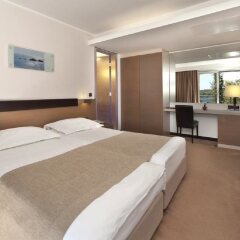 Hotel Laguna Molindrio сейф в номере