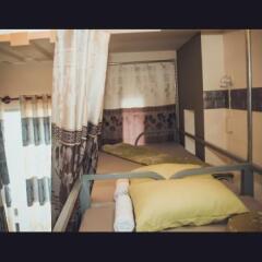 Europe Town Hostel & Bar Adults Only Далат парковка