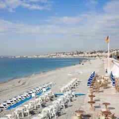 Отель ibis Styles Nice Vieux Port Франция, Ницца - 10 отзывов об отеле, цены и фото номеров - забронировать отель ibis Styles Nice Vieux Port онлайн пляж