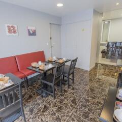Отель Hipotel Paris Montmartre комната для гостей фото 2