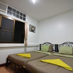 Отель Chaiwat Guesthouse комната для гостей фото 3