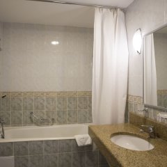 Atyrau Dastan Hotel in Atyrau, Kazakhstan from 57$, photos, reviews - zenhotels.com bathroom