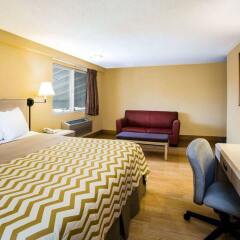 Отель Travelodge by Wyndham Tacoma Near McChord AFB США, Такома - отзывы, цены и фото номеров - забронировать отель Travelodge by Wyndham Tacoma Near McChord AFB онлайн фото 2