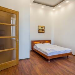 Апартаменты Central Dayflat Apartments Киев сейф в номере