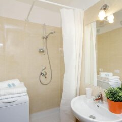 Отель Coliseum Rooms ванная