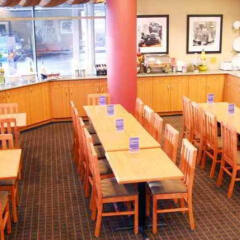 Отель Hampton Inn by Hilton Vancouver-Airport/Richmond Канада, Ричмонд - отзывы, цены и фото номеров - забронировать отель Hampton Inn by Hilton Vancouver-Airport/Richmond онлайн питание фото 3