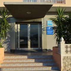 Отель Hostal Anibal Испания, Сан-Антони-де-Портмань - отзывы, цены и фото номеров - забронировать отель Hostal Anibal онлайн банкомат