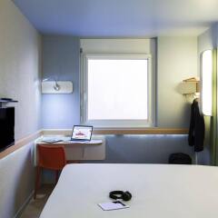 Отель ibis budget Zurich Airport комната для гостей фото 5