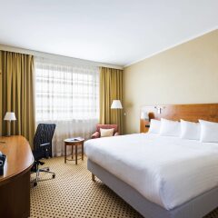 Отель Courtyard by Marriott Prague Airport Прага комната для гостей фото 4