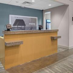 Отель Hampton Inn Suites Sarasota/Bradenton Airport интерьер отеля