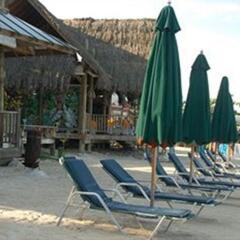 Отель Sea Splash Resort пляж