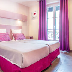 Pink Hotel комната для гостей