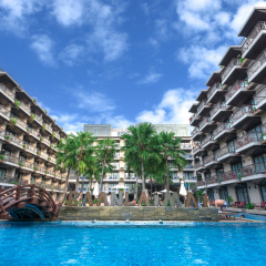Отель Baan Laimai Beach Resort Патонг бассейн фото 2