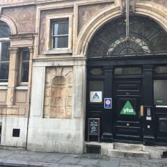 Отель YHA London St Pauls банкомат