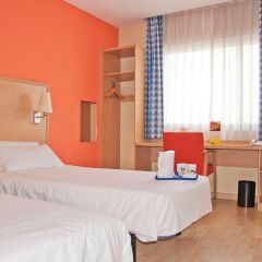 Hotel Travelodge Barcelona Fira комната для гостей фото 2