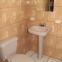 Hotel & Hostal Yaxkin Copan ванная фото 2