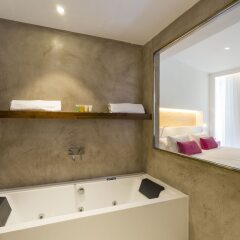 Отель One Ibiza Suites спа