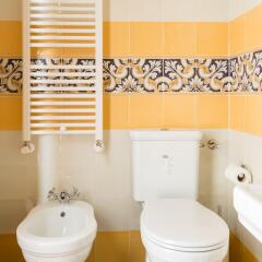 Отель Casa in Monti Guest House Рим ванная фото 2