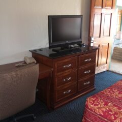 Отель Holiday Motel Oakdale удобства в номере фото 2