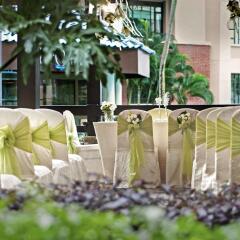 Отель Swissotel Merchant Court Singapore
